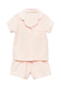 Světle růžový pruhovaný pyžamový set s krátkým rukávem a odpovídajícími šortkami. Obsahuje zaoblený límec, přední kapsu a bílé akcenty.