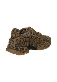Scarpa sportiva con stampa leopardata in tonalità marroni e nere. Caratterizzata da tessuto testurizzato, design con lacci e suola in gomma a contrasto.