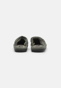 Jack & Jones JFWBALHAM  - Pantuflas - olive night