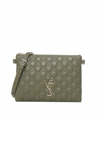 Borsa in pelle verde oliva con motivo a punti texturizzati, forma rettangolare, hardware dorato e tracolla regolabile. Logo “V73” sul davanti.
