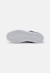 Thumbnail Image 8