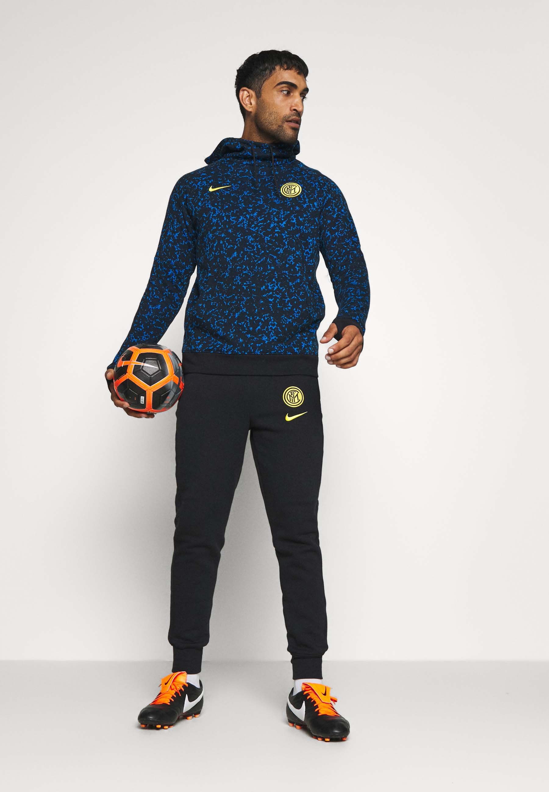 zalando abbigliamento calcio