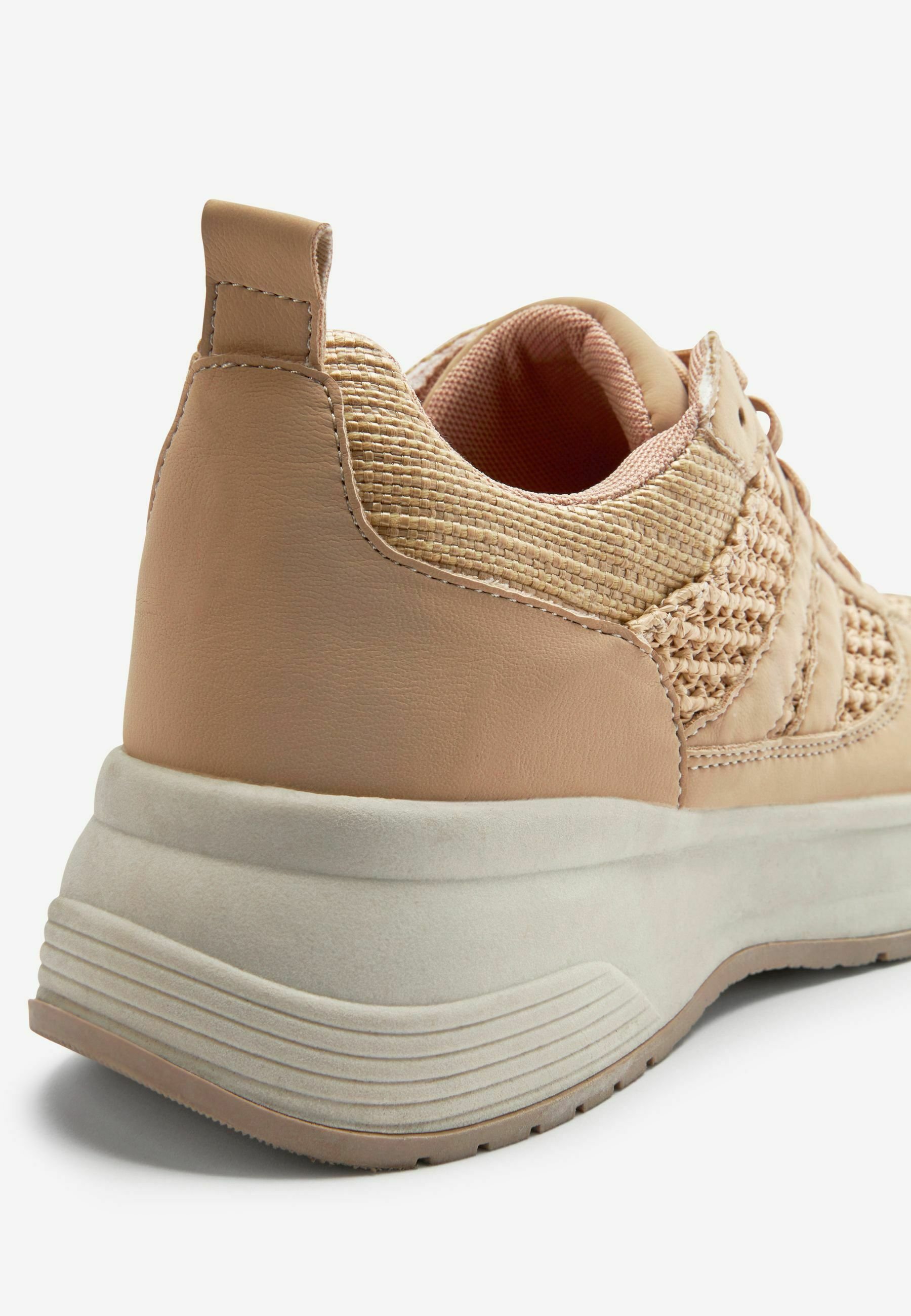 chunky sneaker braun