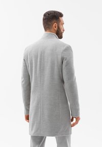 Ombre Korte frakker - grey