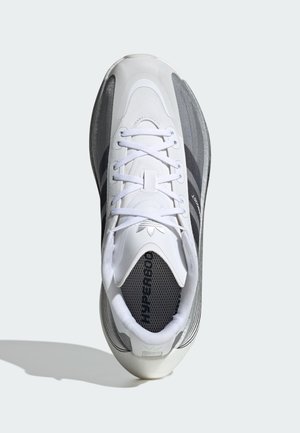 adidas Hyper Boost Euphoria LT Black White Silver Metallic — foto 3