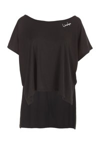Top negru cu decolteu larg, off-shoulder, bust lejer și design stratificat; prezintă branding subtil alb pe piept.