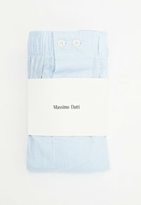 Shorts en coton à carreaux bleu clair avec taille élastique, deux boutons blancs et une étiquette blanche portant "Massimo Dutti" en texte noir.