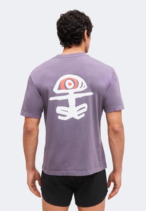 District Vision, CALIFORNIA TEE UNISEX - T-shirt imprimé - vintage plum