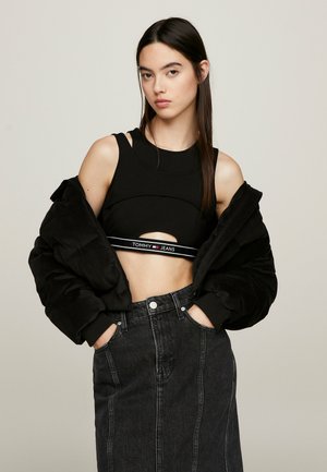 Tommy Jeans SUPER CROPPED LOGO TAPE CUTOUT  - Top - black