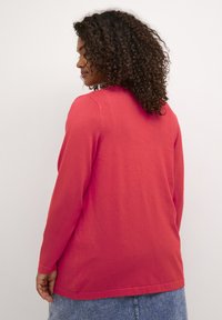 Kaffe Curve FARSIA - Chaqueta de punto - cayenne