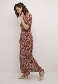 Kaffe KAISOLDE AMBER - Velika haljina - melon pink abstract flower