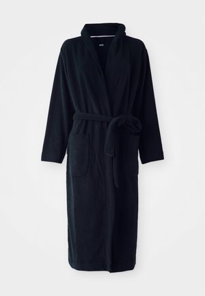 Svart fleece badekåpe med lange ermer, belte i midjen, to påsydde lommer og sjalkrage. Glatt tekstur og klassisk design.