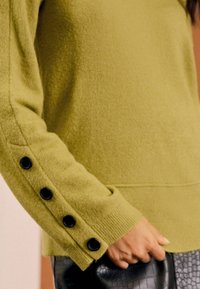 Love & Roses Strickpullover - green