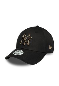 Mustapaitainen baseball-hattu, joka on valmistettu kankaasta, ja siinä on leopardikuosisella brodeeratulla logolla sekä säädettävä suljin takana.