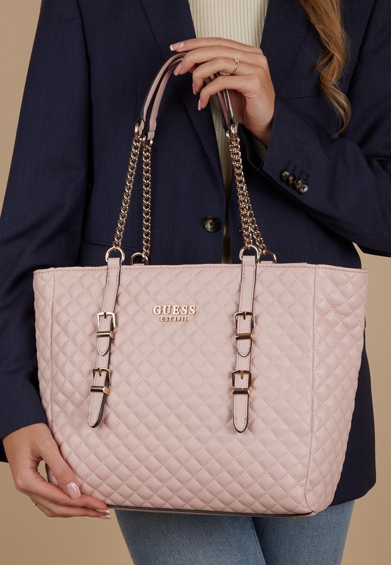 Guess Handtas - rosa