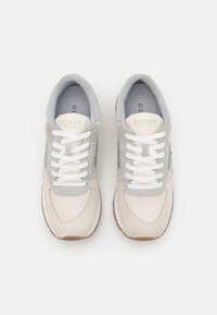 Guess FANO - Sneakers basse - cream/grey/brown