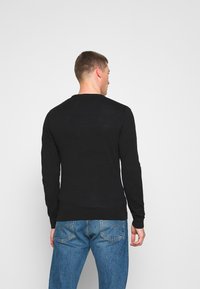 Thumbnail Image 3