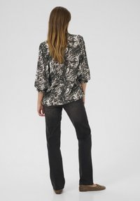 Kaffe LINDA AMBER  - Bluza - black grey abstract graphic
