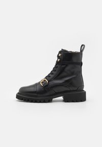 Δεν επιλέχθηκε, black