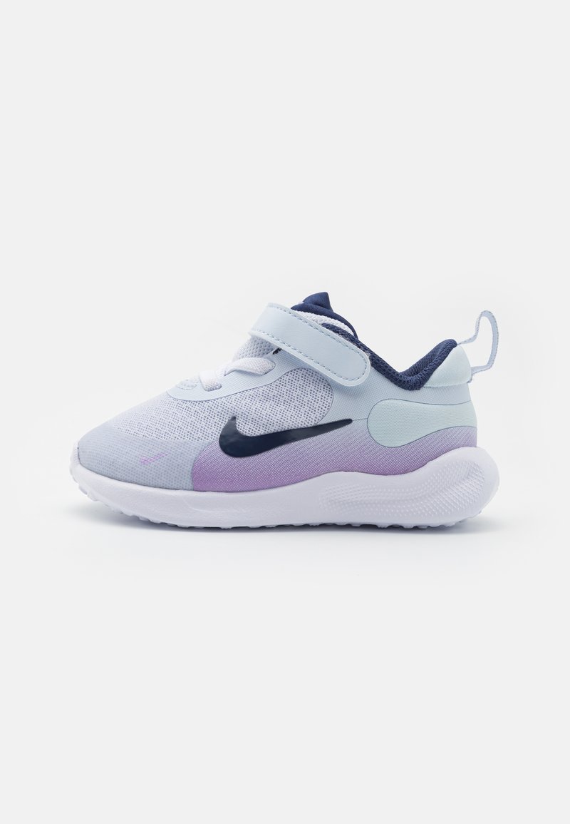 Nike Performance - REVOLUTION 7 UNISEX - Hardloopschoenen competitie - football grey/midnight navy/lilac bloom/lilac, Vergroten