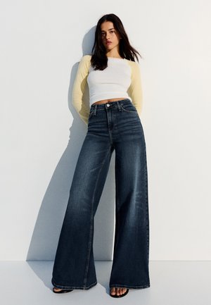 Bershka, - Wide leg