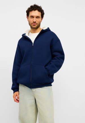 Pier One by Zalando, HOODED SWEAT JACKET WITH TEDDY LINING - Суитшърт с цип - navy blazer