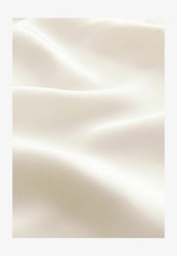 Sélectionné, cream