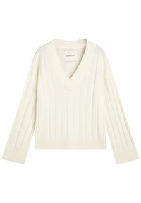 Pull en maille couleur crème avec un col en V, une texture côtelée, des manches longues et un ourlet ajusté. L'étiquette indique "GANT".