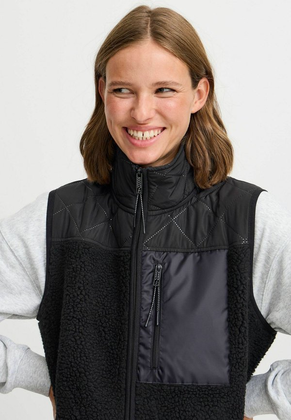 JCBERRI - Waistcoat4