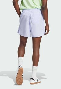 adidas Originals SPRINTER - Pantaloni scurți - violet tone
