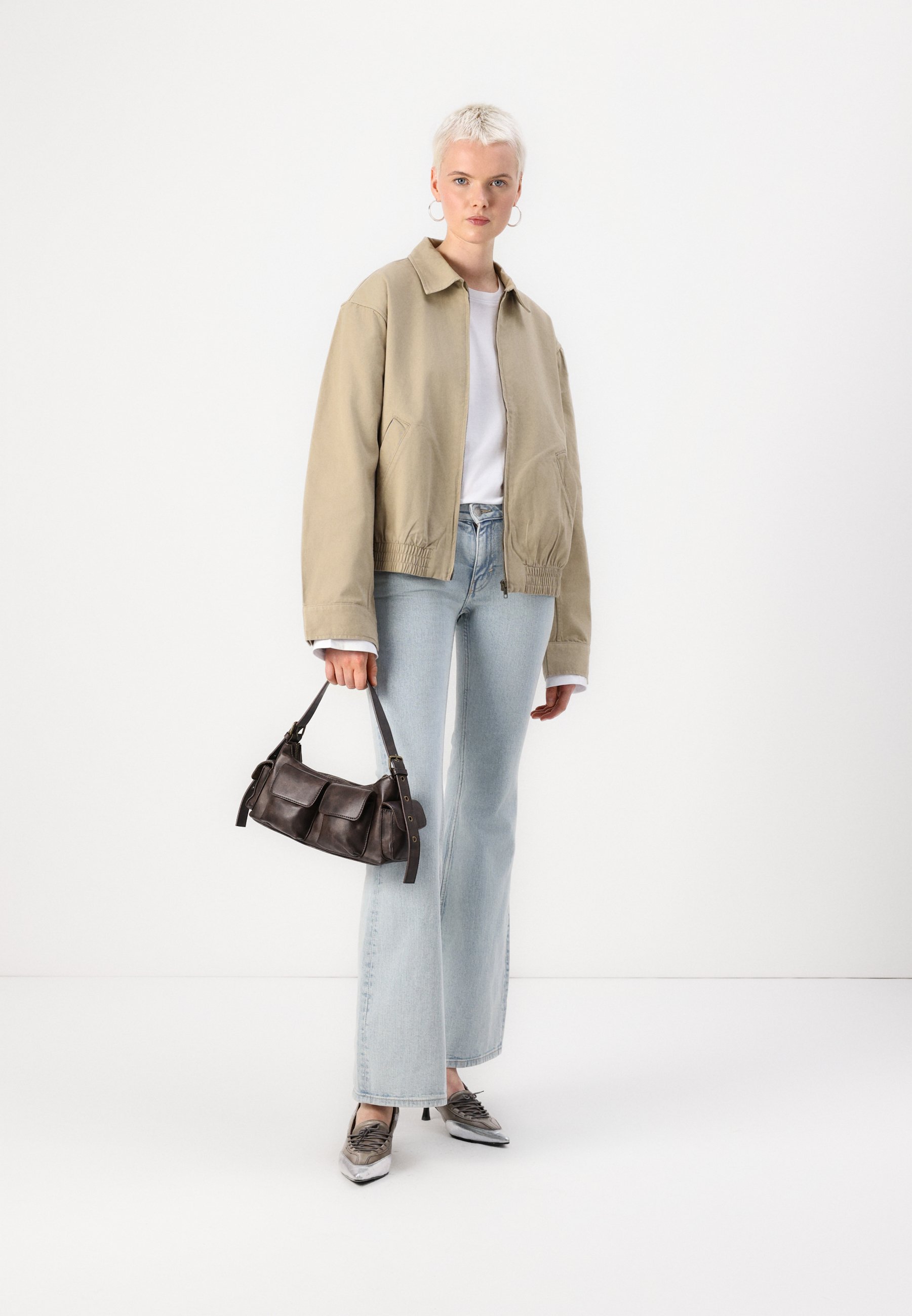 Weekday ZAZU JACKET - Bomber Jacket - beige medium dusty/beige