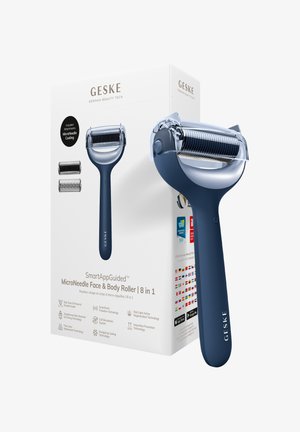 Blå Geske SmartAppGuided Microneedle ansigts- og krop roller med køletilbehør ved siden af dens hvide produktæske.
