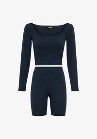Selected, midnight blu