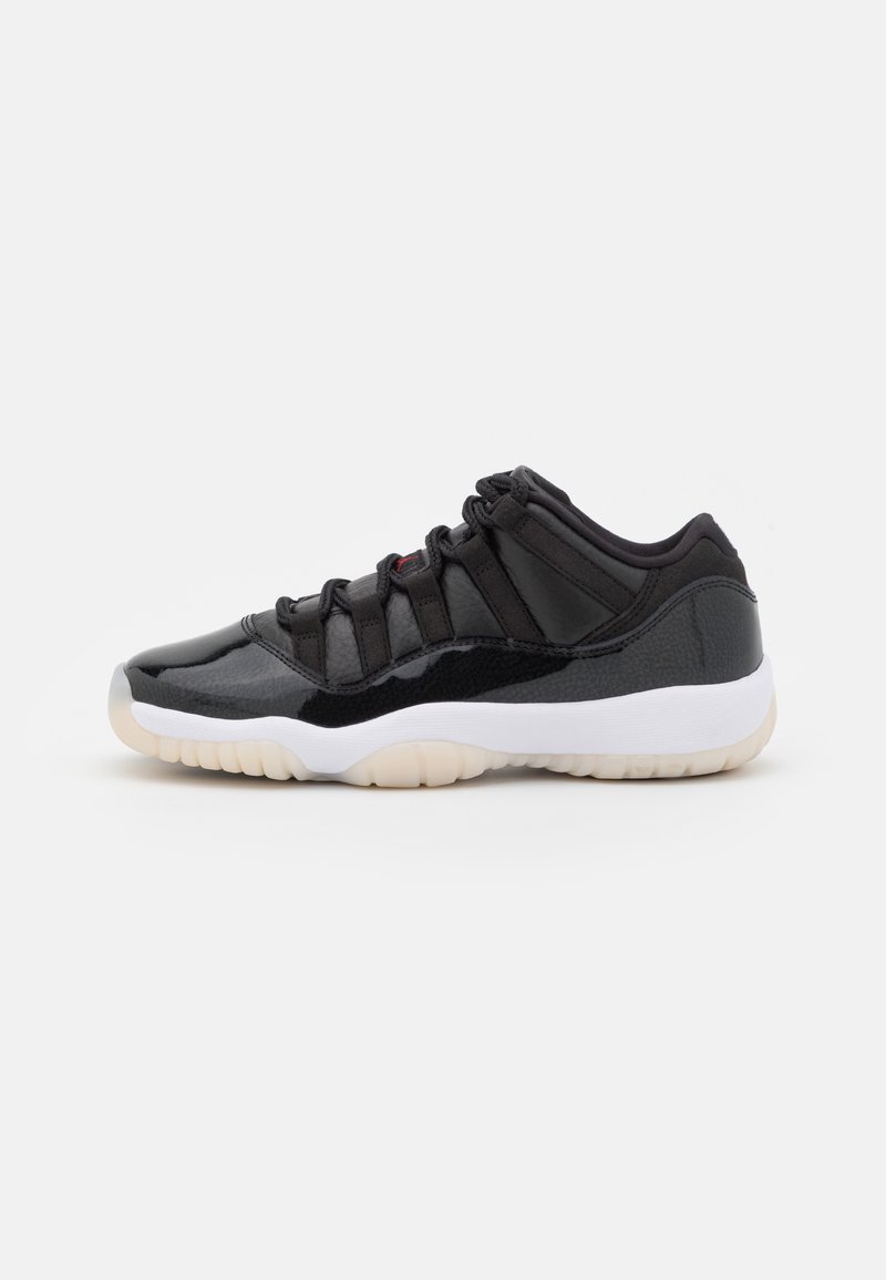 Jordan AIR 11 RETRO LOW UNISEX - Basketsko - black/gym red/white/sail
