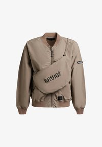 Unselected, latte brown