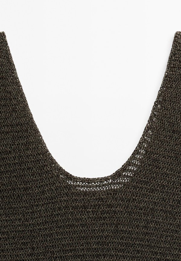 WITH ROUND NECKLINE - Top2