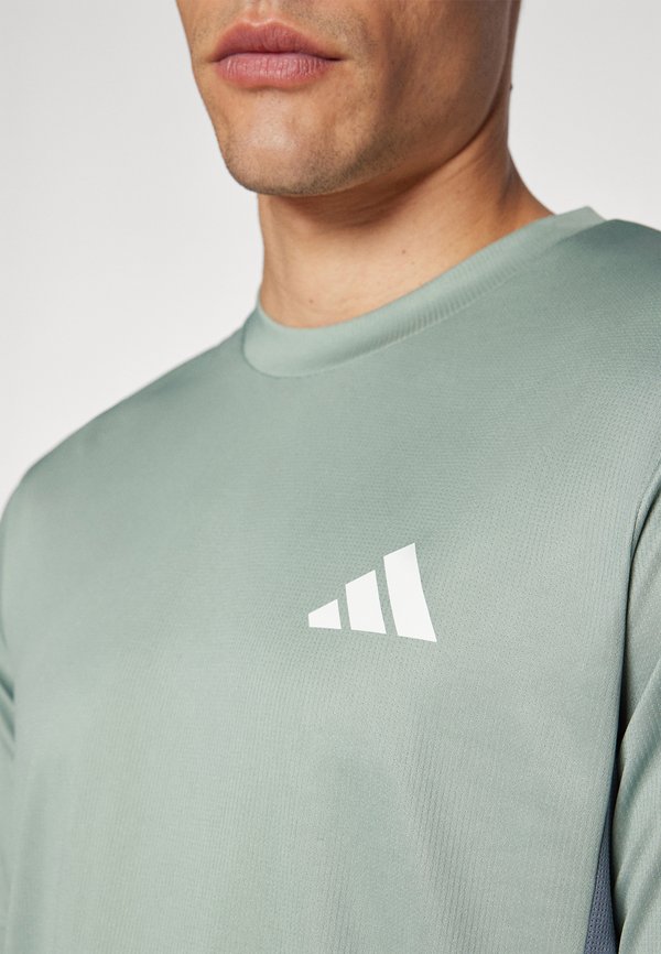 TRAIN ESSENTIALS SEASONAL - Print T-shirt4