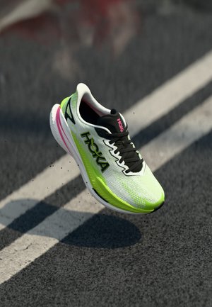 HOKA MACH X 3 - Chaussures de running sur route - white/neon lime