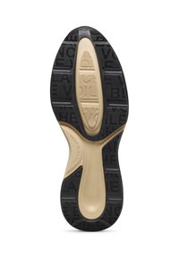 Suela de zapato de goma en negro y marrón con agarre texturizado, presenta un diseño curvo y una marca en relieve, ranuras centrales y una superficie con patrón.