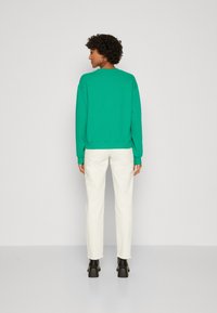 Tommy Hilfiger FLAG ON CHEST  - Mikina - olympic green