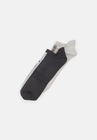 Δεν επιλέχθηκε, utility black/chalk pearl/dove grey