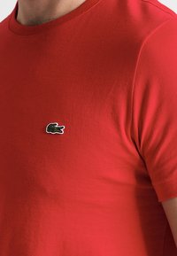 Lacoste T-shirts - rouge