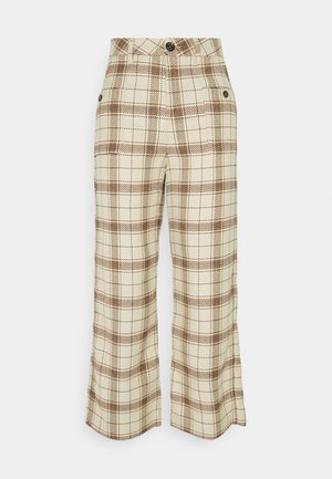 Pantalones beige de cuadros con cintura alta, piernas anchas, cierre de botones en la cintura y bolsillos laterales con detalles de botones.