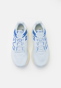 New Balance FRESH FOAM X 1080 V13 - Tenisice za cestovno trčanje - starlight