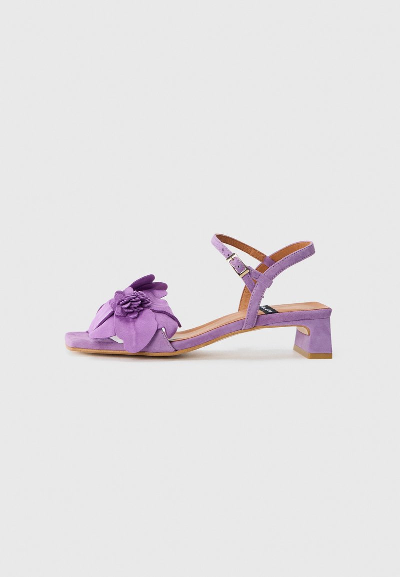 ÁNGEL ALARCÓN Sandalen - violet