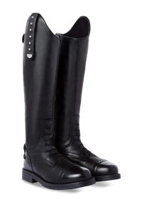 Altas botas de montar de cuero negro con un acabado suave, tachuelas decorativas en la parte superior, diseño con cordones y suelas de goma. Costuras de acento presentes.