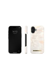 Telefoncover med en glat, marmor-lignende tekstur i off-white med subtile ferskenårer. Indeholder udskæringer til kamera og knapper. Guld logo accent.