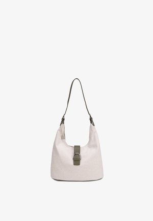 Beige Stoff-Schultertasche mit olivgrünem Riemen, Schnallendetail und silberner Schnalle.