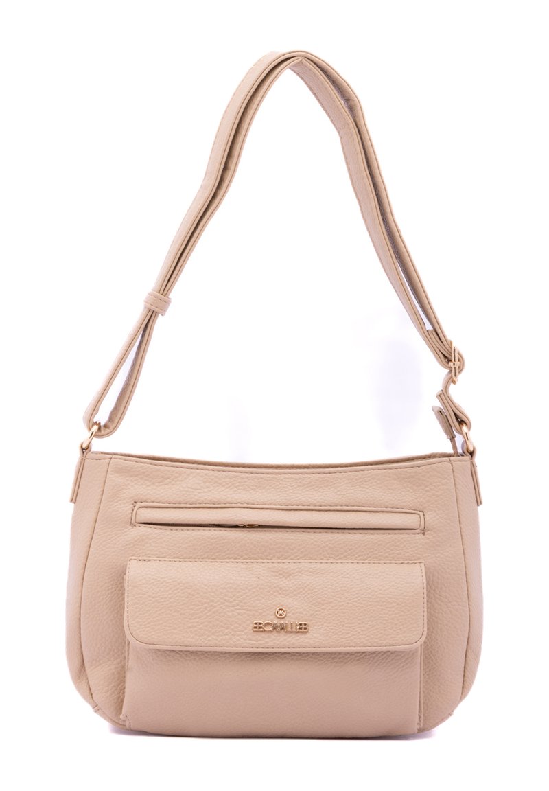 Beige leren schoudertas met een gestructureerde afwerking, een voorvak met klep en een dunne verstelbare schouderriem. Accenten in goudkleurig metaal.