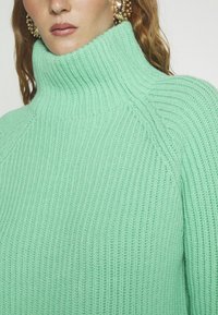 DRYKORN ARWEN - Neule - green